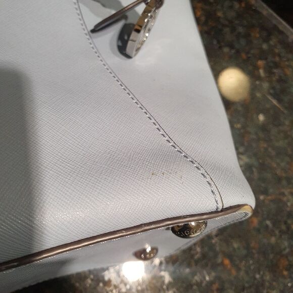 Michael Kors Jet Set Snap Pocket Tote Bag - Picture 7 of 16